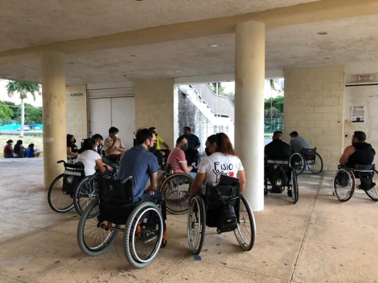 Primer Bazar de Cultura Inclusiva para promover la integración laboral de las personas con discapacidad