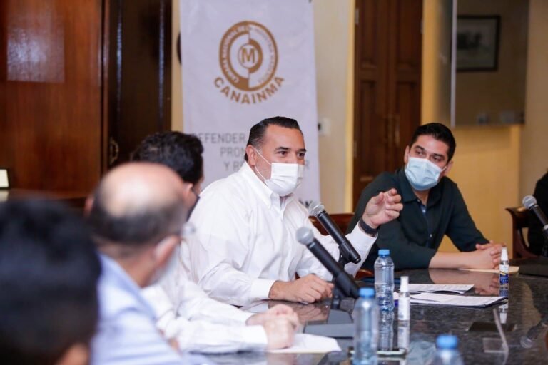 Renán Barrera ratifica el compromiso de potenciar el tejido comercial