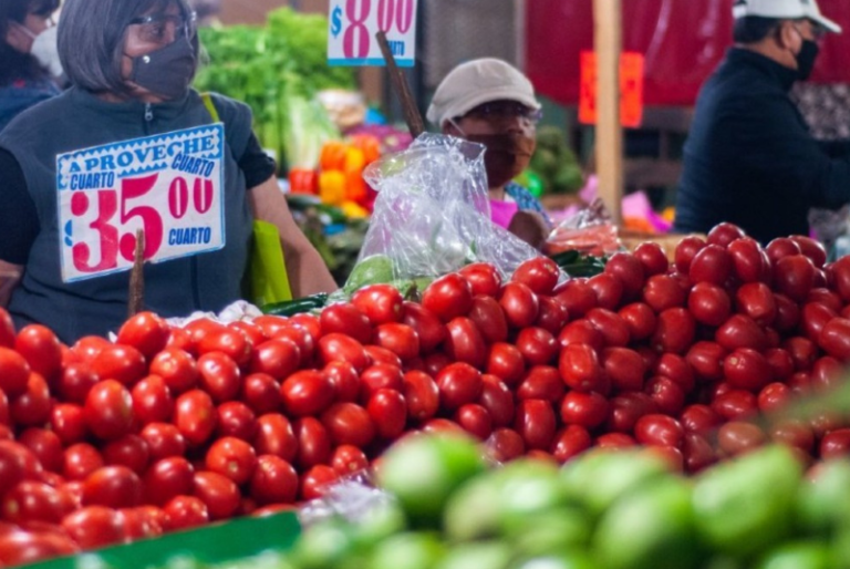Inflación desacelera a 7.07% en enero; es su segundo mes a la baja