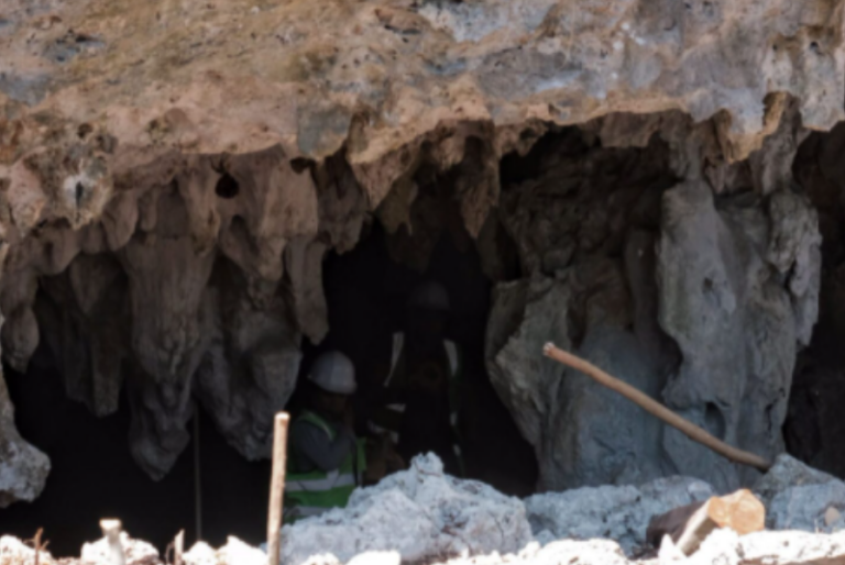 Encuentran caverna “Angry Wasp”, gruta por donde fluyen ríos subterráneos, en el tramo 5 del Tren Maya