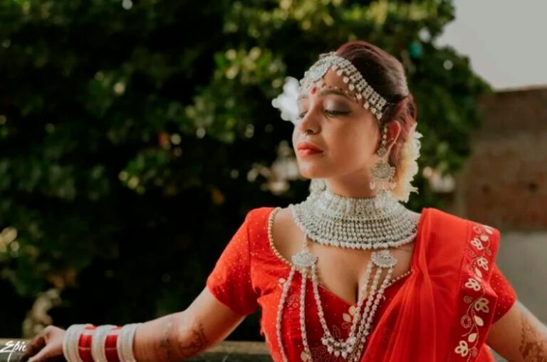Kshama Bindu, la joven de India que se casó con ella misma