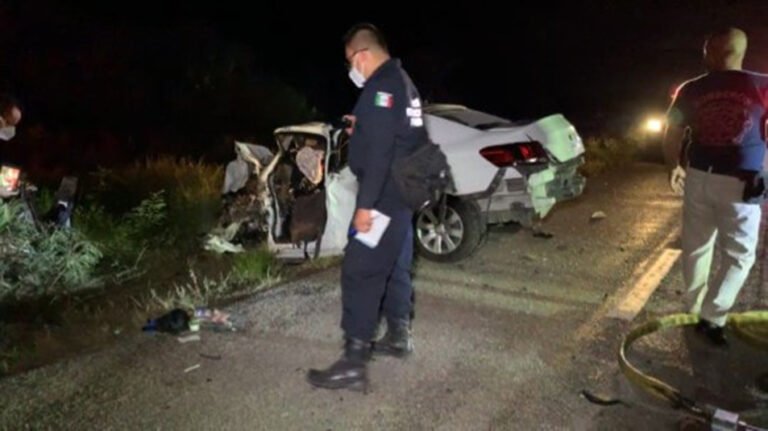 Trágico accidente deja cinco muertos y cuatro heridos